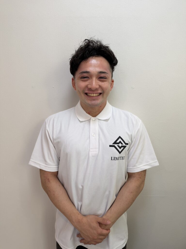 福田英太郎トレーナーのスタッフ写真
